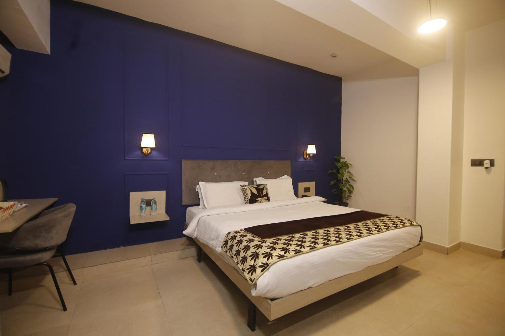 غازي أباد Virohaa Garden Hotel المظهر الخارجي الصورة